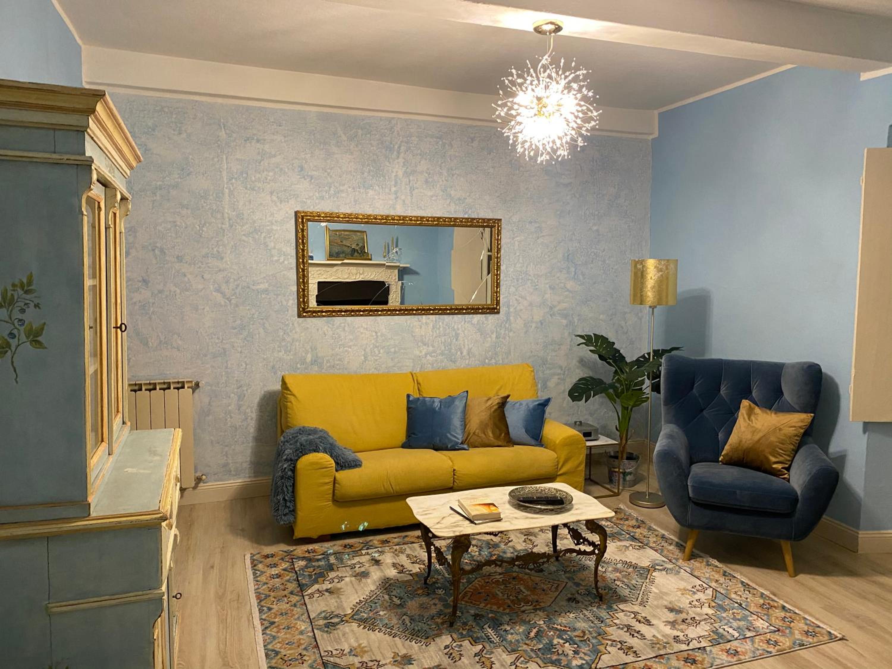 Apartment Italian Charm view 5