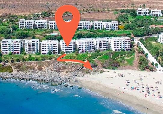 Puerto Velero Primera Línea Primer Piso al lado de la Playa! 5 pax