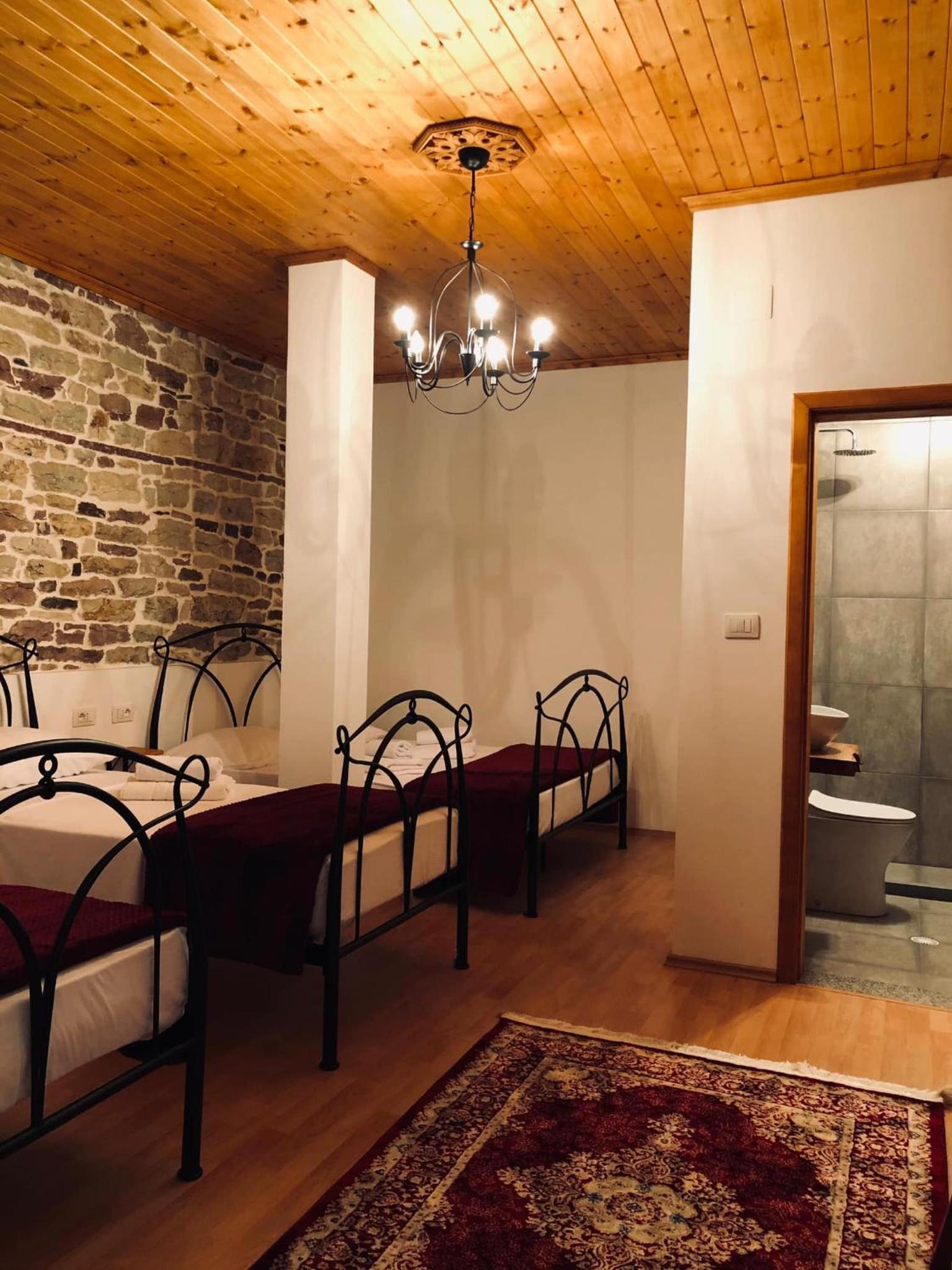 Hotel Stone House Obelisk - Image 1