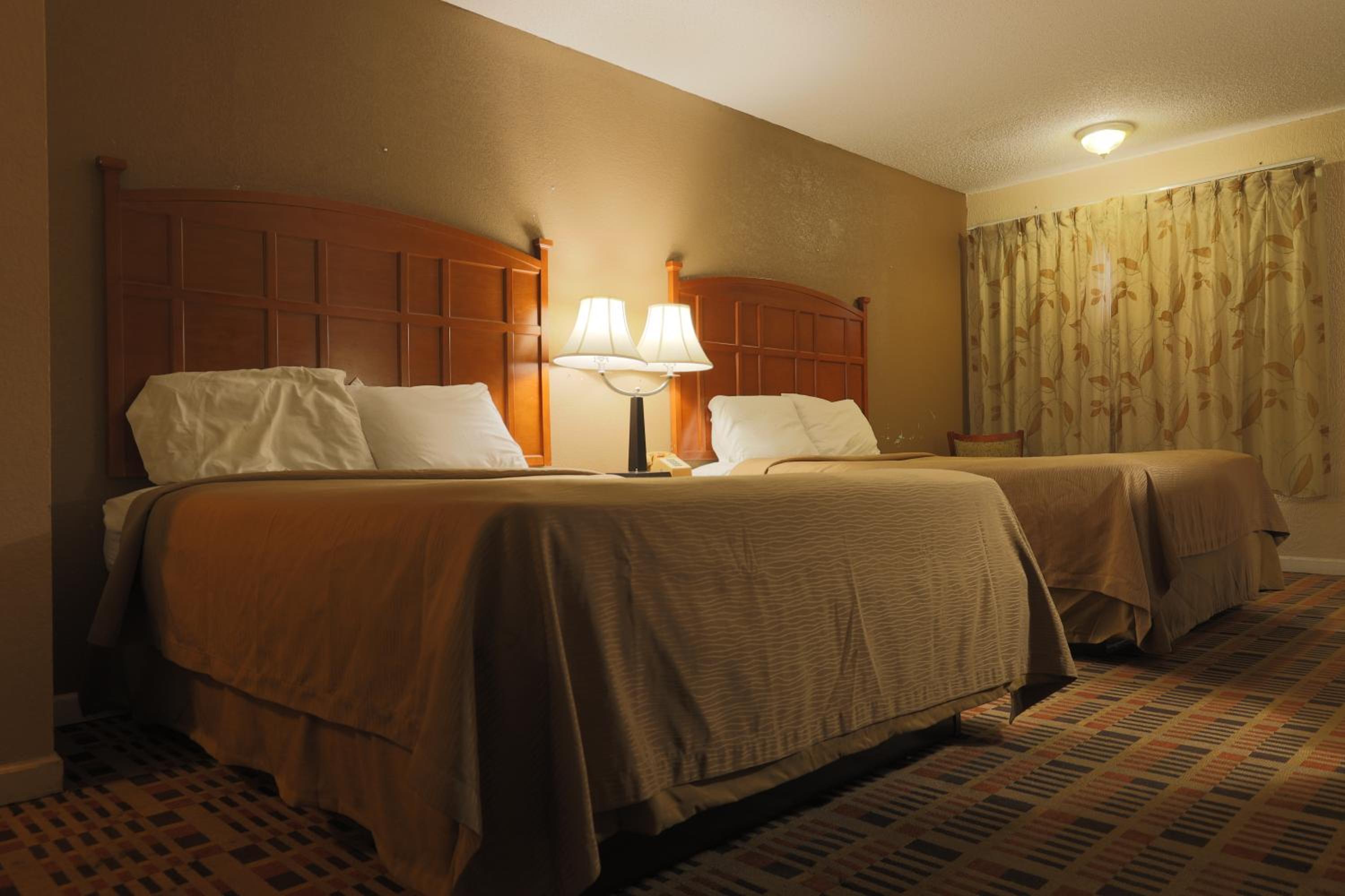 Travelers Inn Elizabethton, photo 16