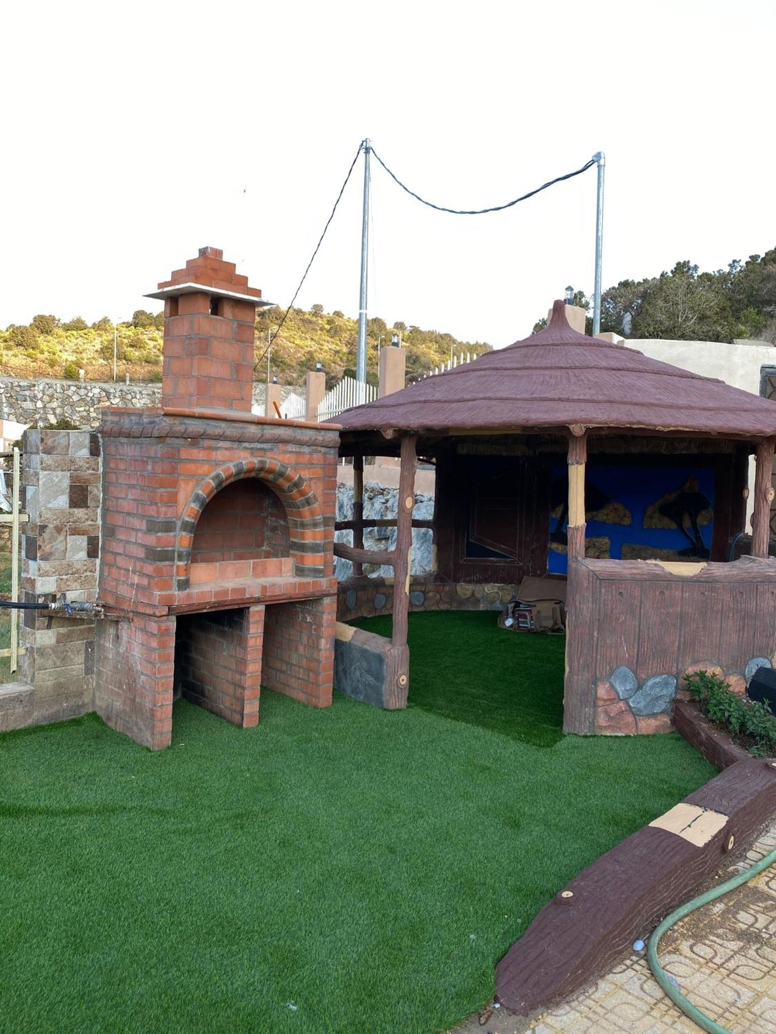 Photo 12