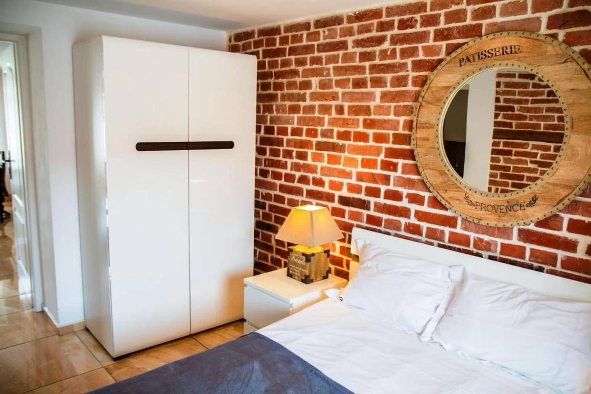 Perfect Stay - 