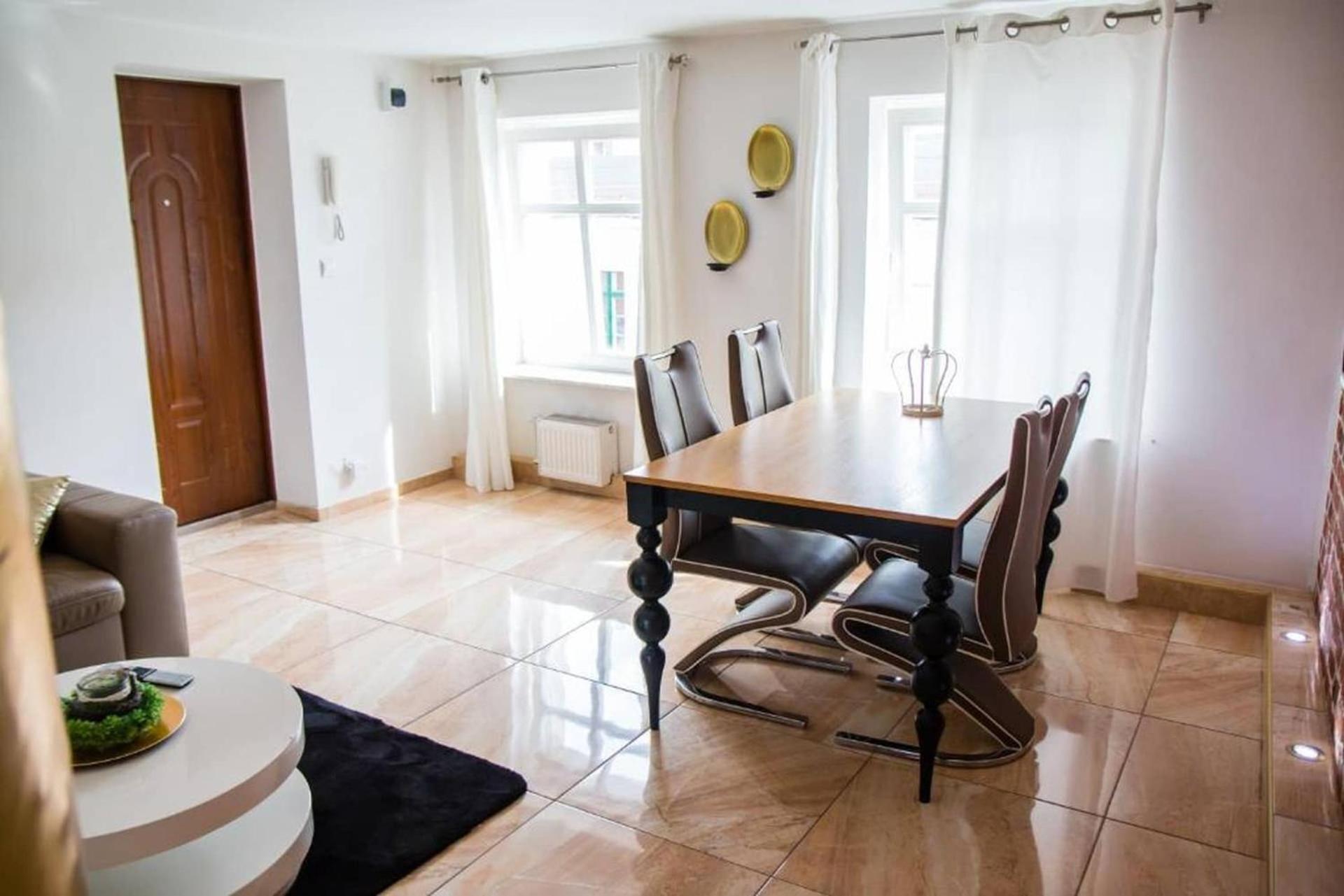 Perfect Stay - 