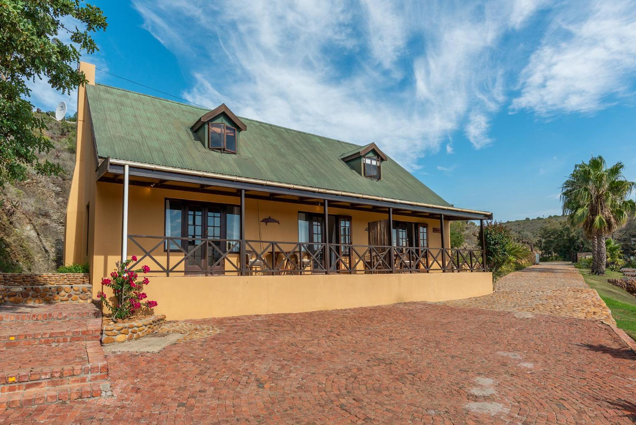 Tides River Lodge
