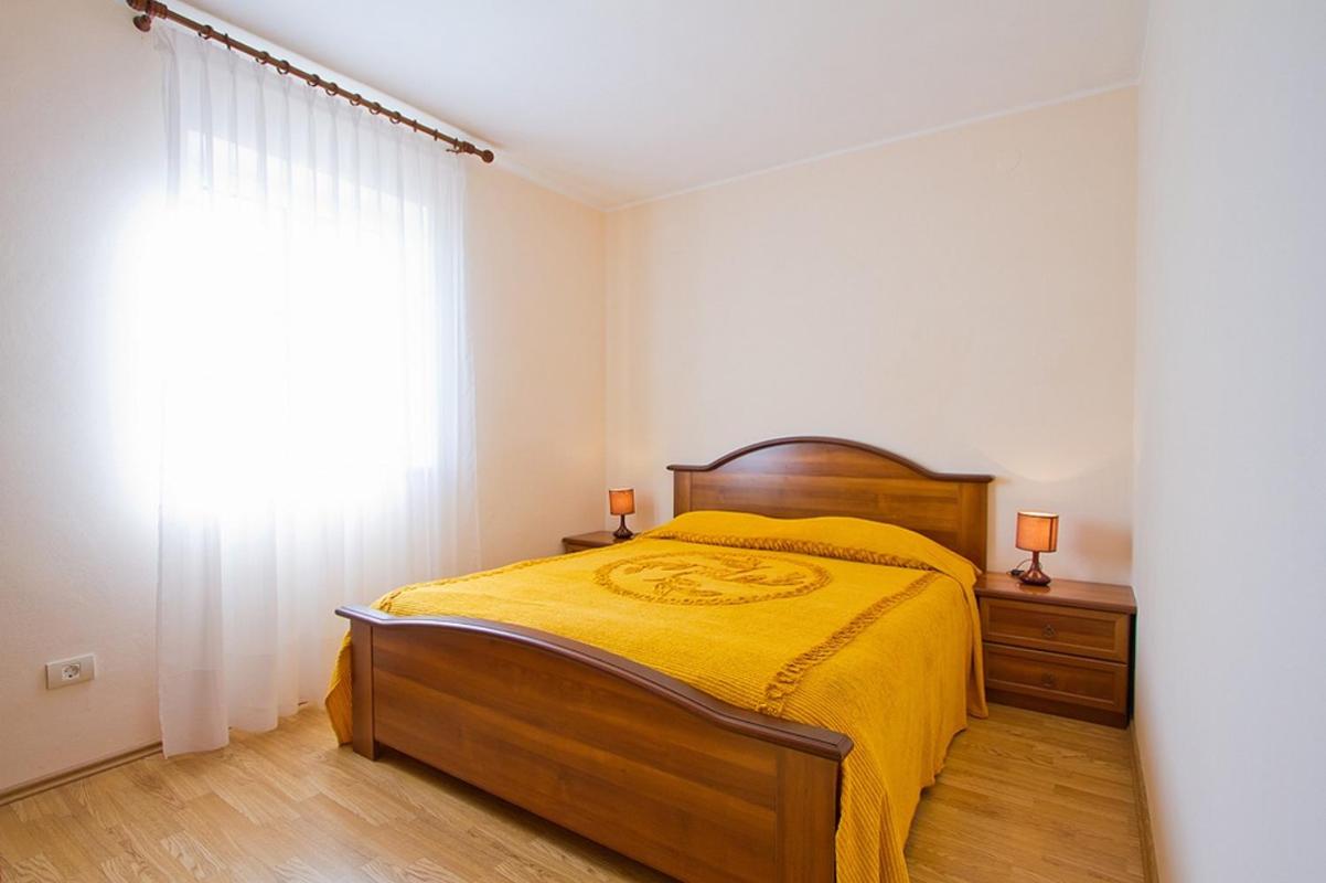 Apartment Daniela view 3