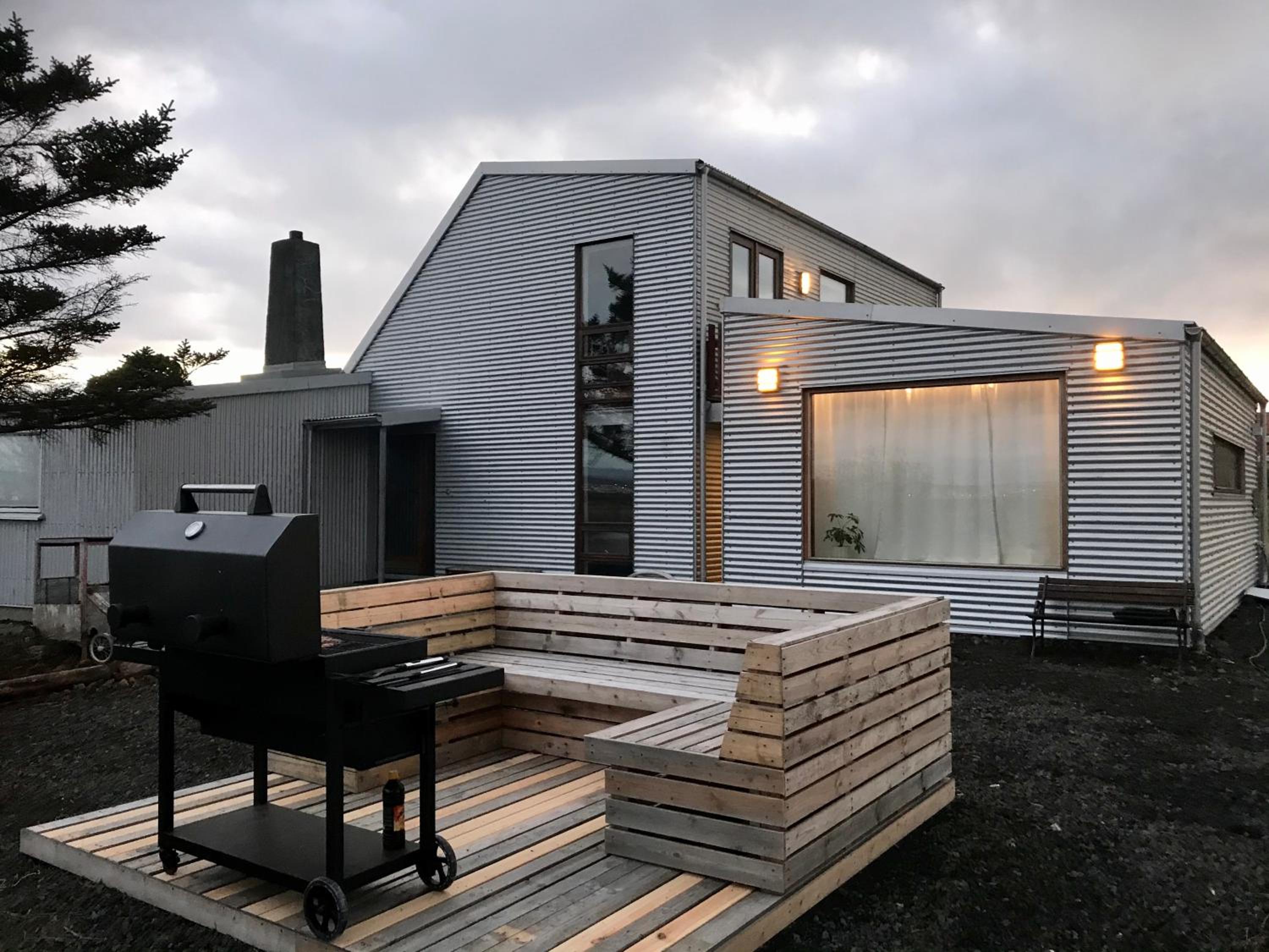 Eyvindarholt Guesthouse