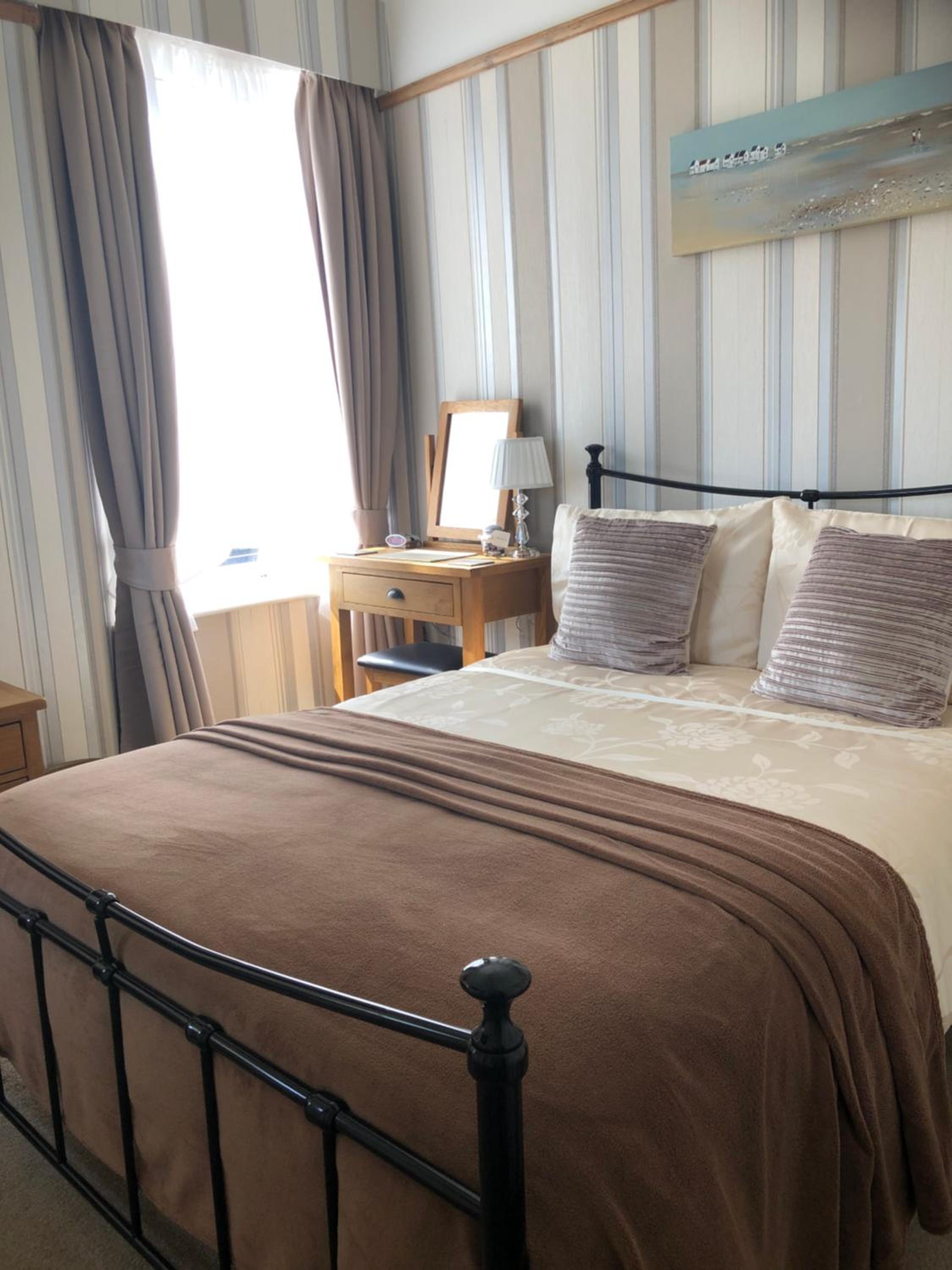 Linden Lodge Guest House view 4