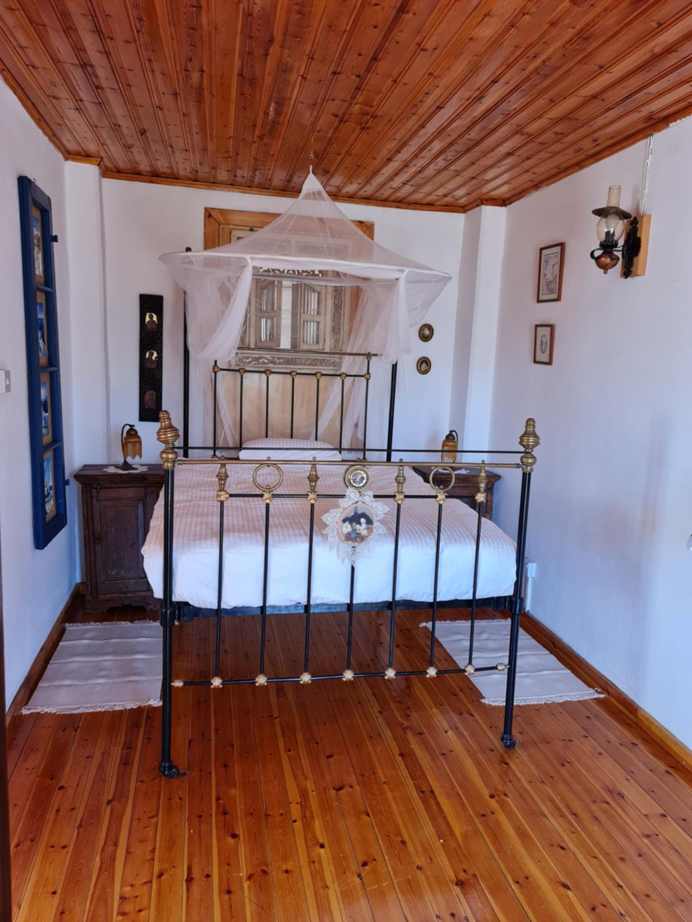 Kassandras place in Omodos village