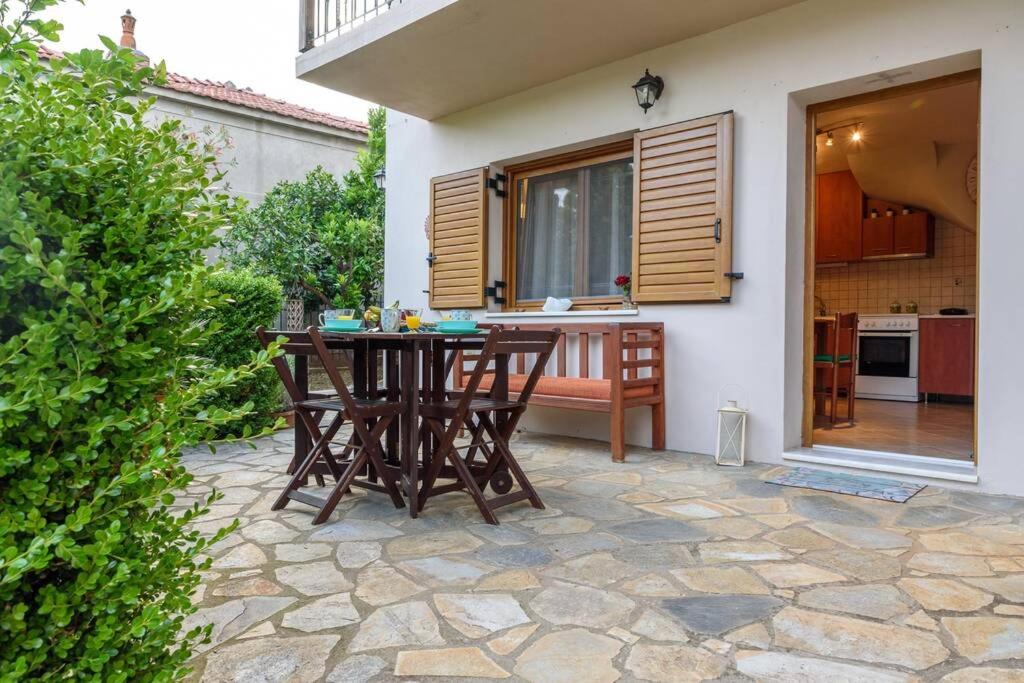 Small House with Garden & View view 5
