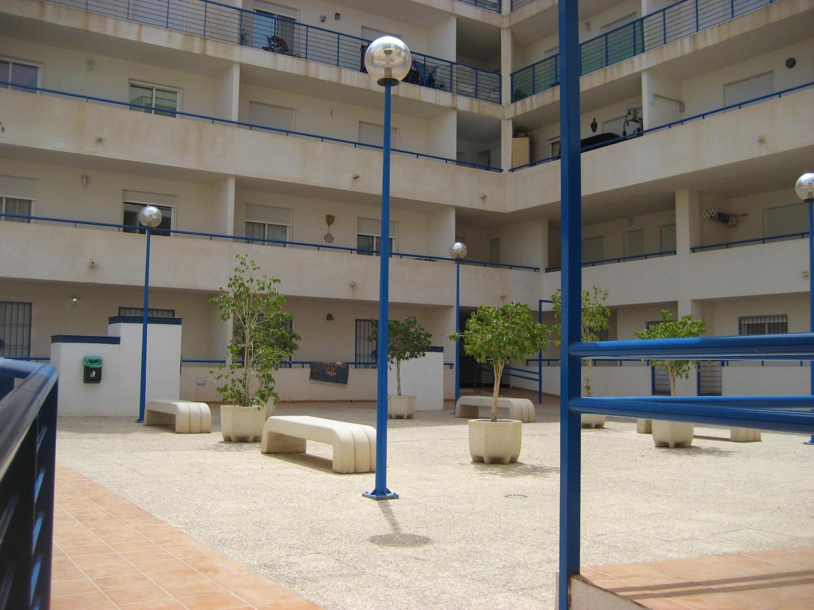 Vivienda en residencial con piscina view 4