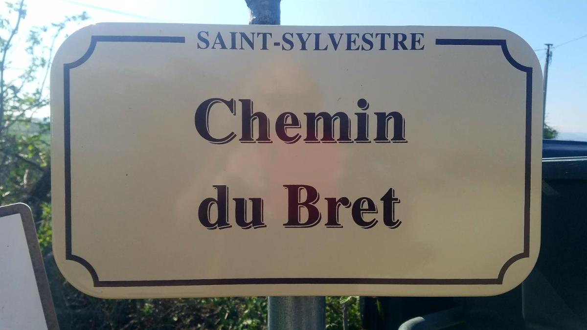 Gites "Le Bret" view 4