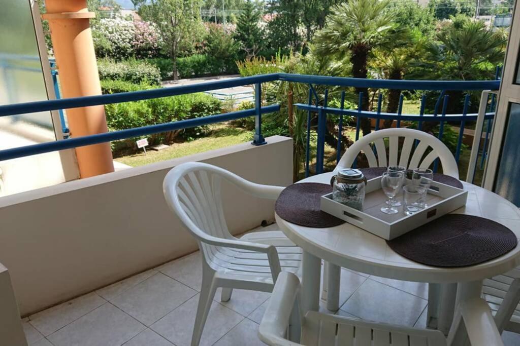 T2 climatisé à 5 minutes à pied de la plage avec parking, piscine et wifi
