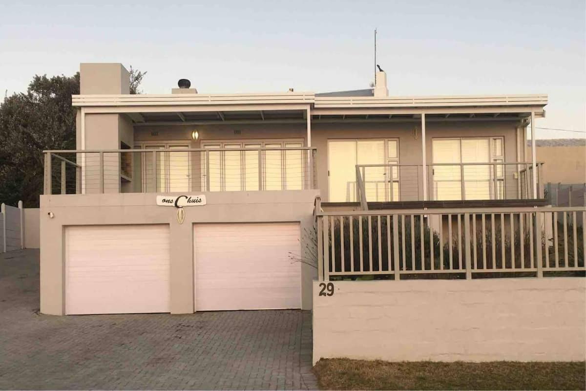 Ons C-Huis - Gansbaai Seafront Accommodation, back-up power view 3