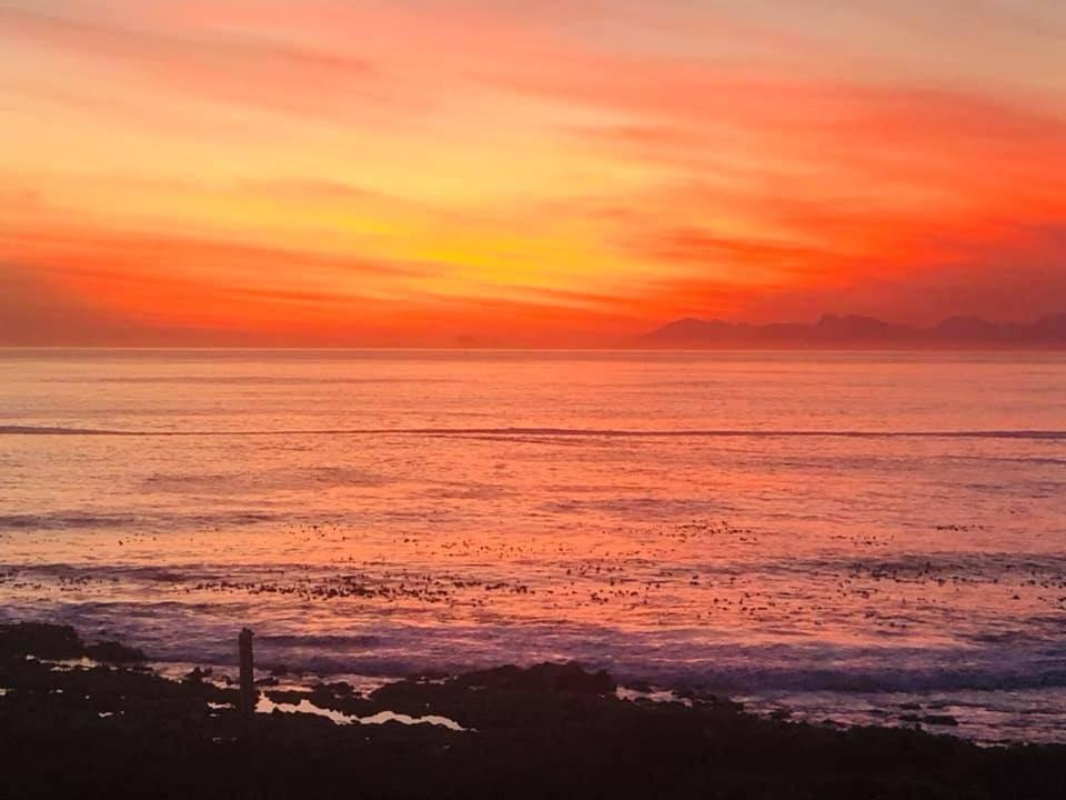 Ons C-Huis - Gansbaai Seafront Accommodation, back-up power view 4