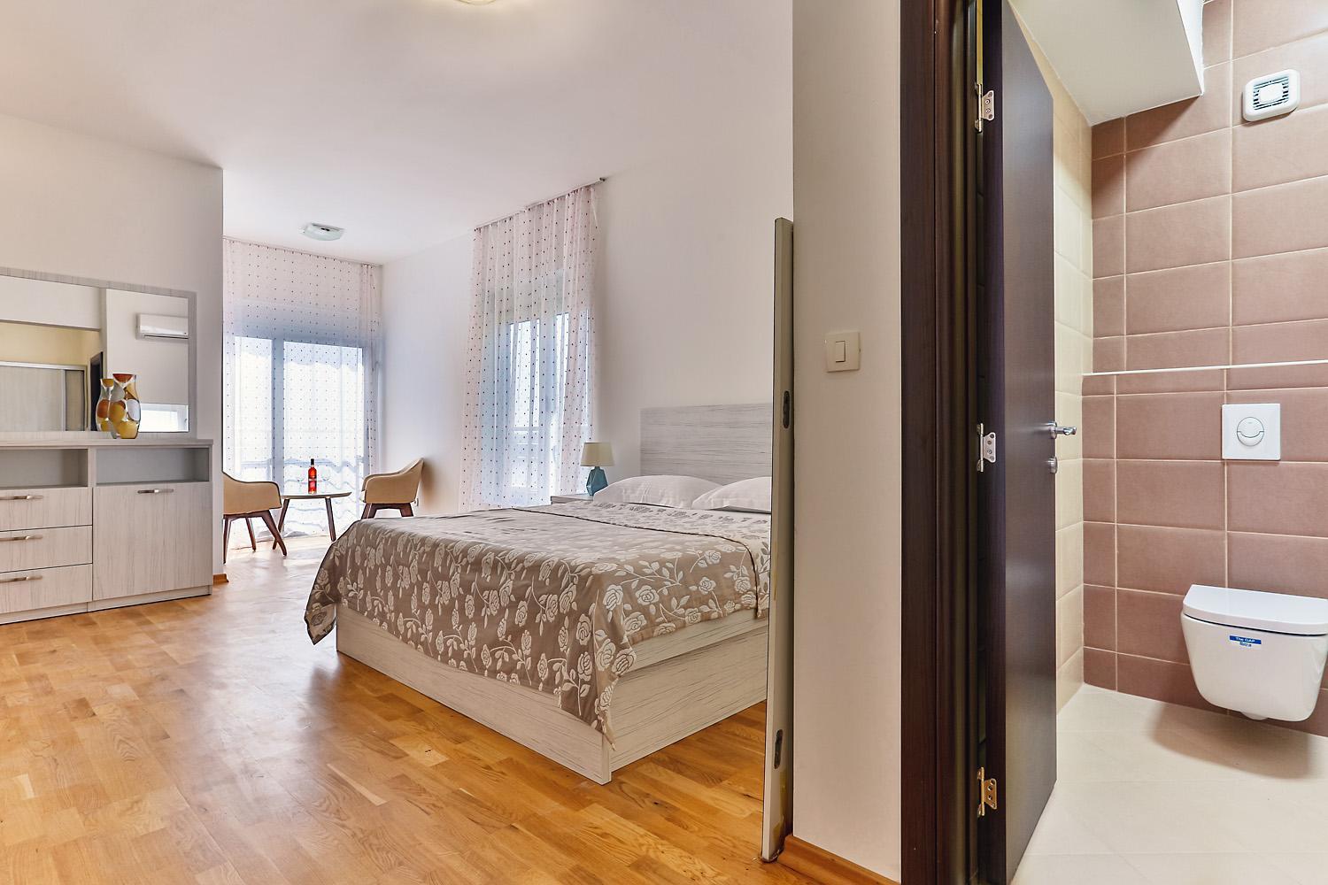 Korda Deluxe apartment view 2