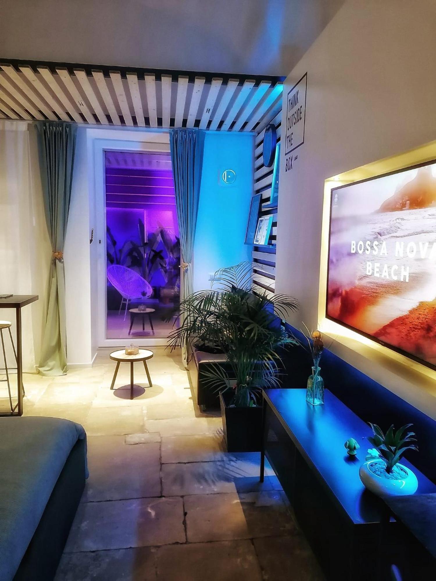 lounge