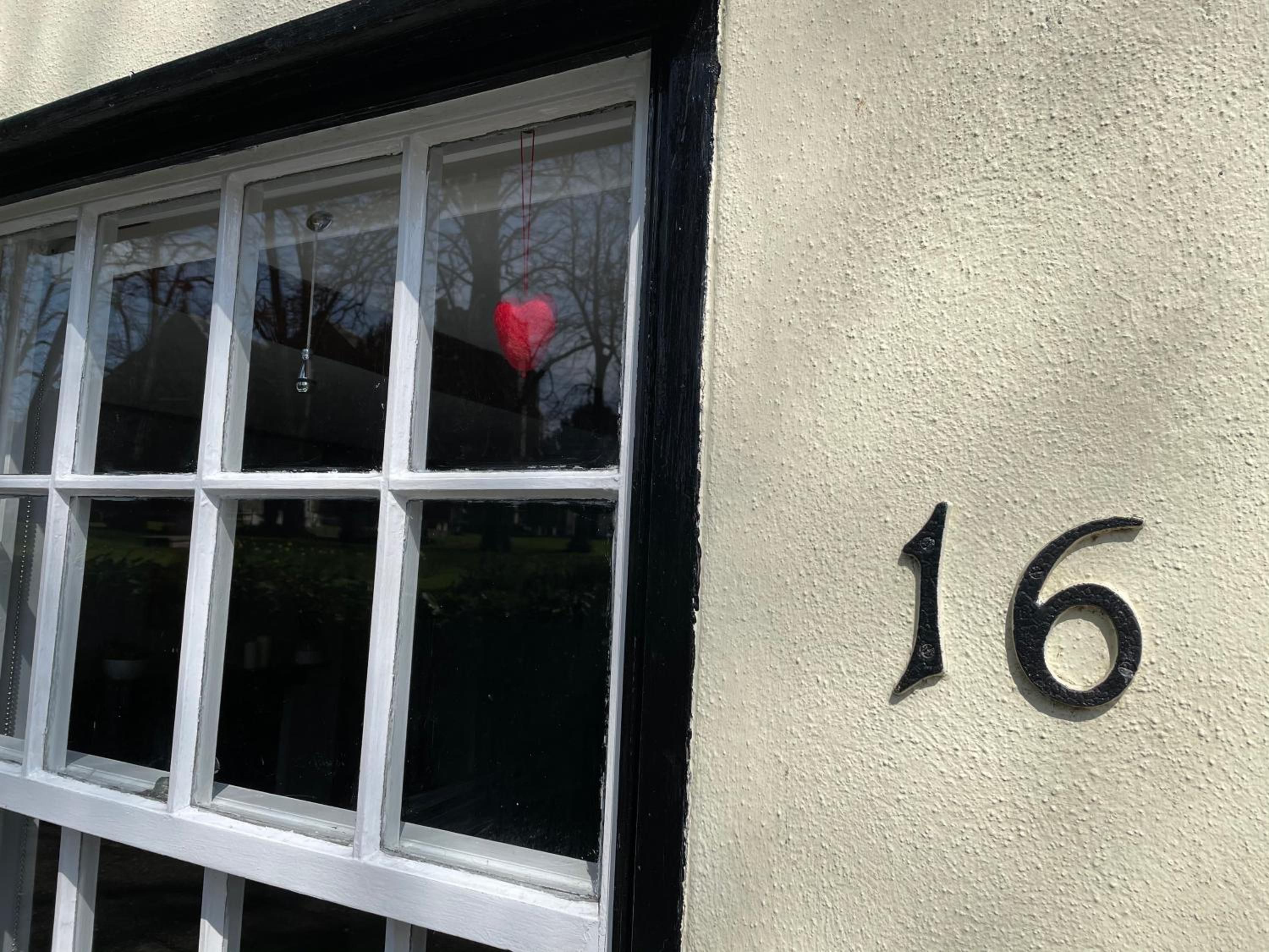 Charming Town Centre Character Cottage With Parking view 5