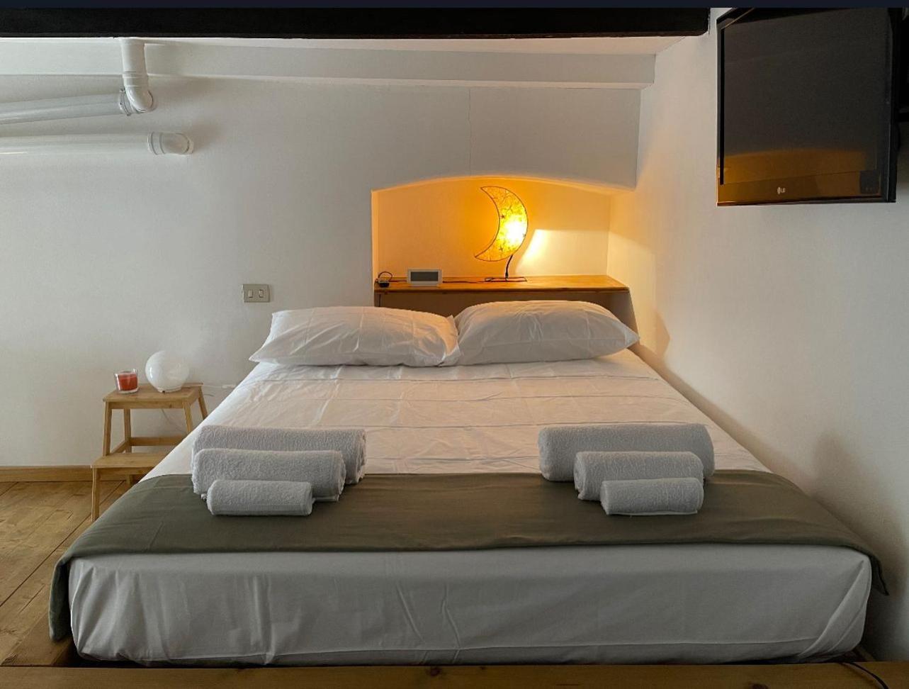 LaFilo Apartment 3 en Milan — bedroom
