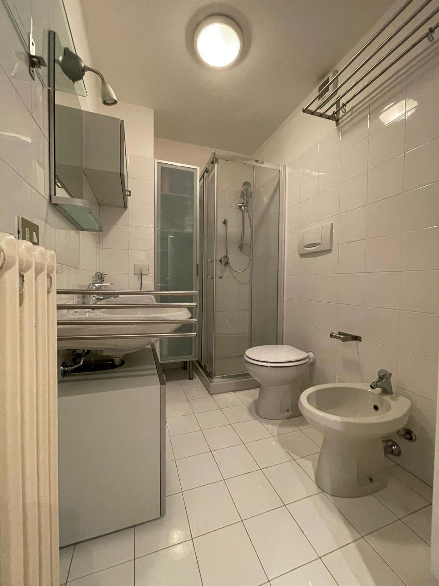 LaFilo Apartment 3 en Milan — bathroom