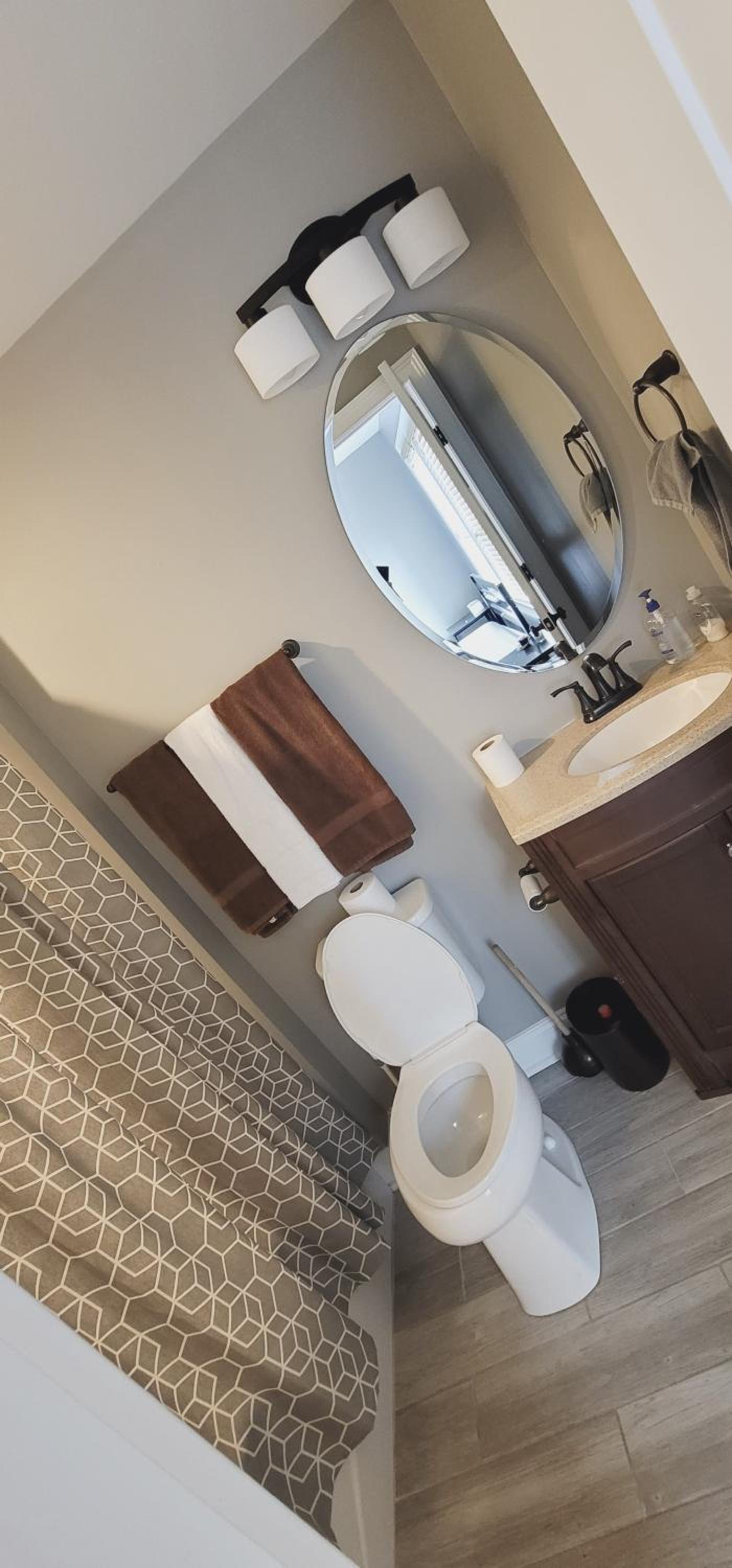 Spacious deluxe house for you, your family and friends