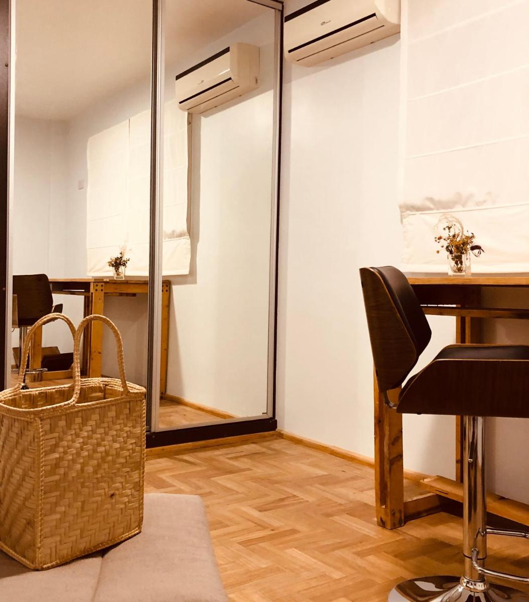 ART DESIGN STUDIO APART