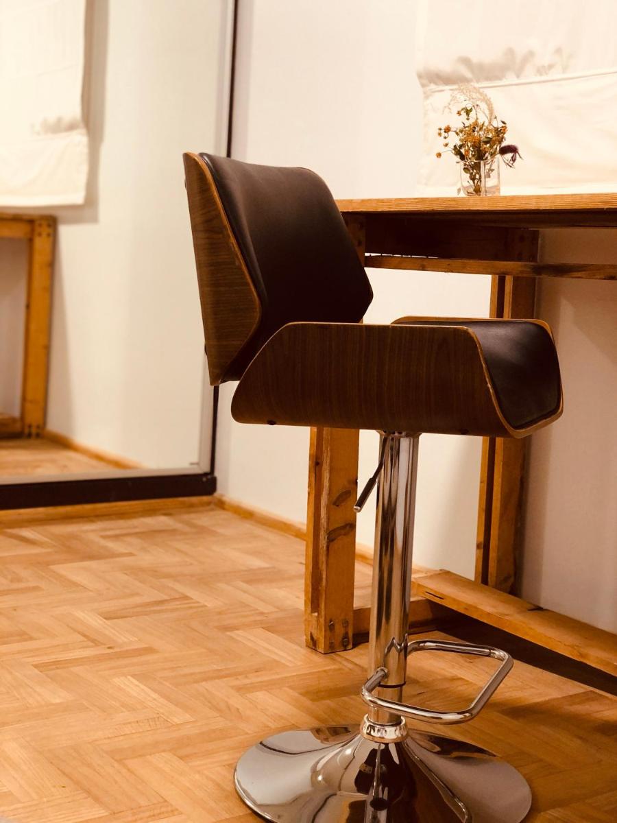 ART DESIGN STUDIO APART