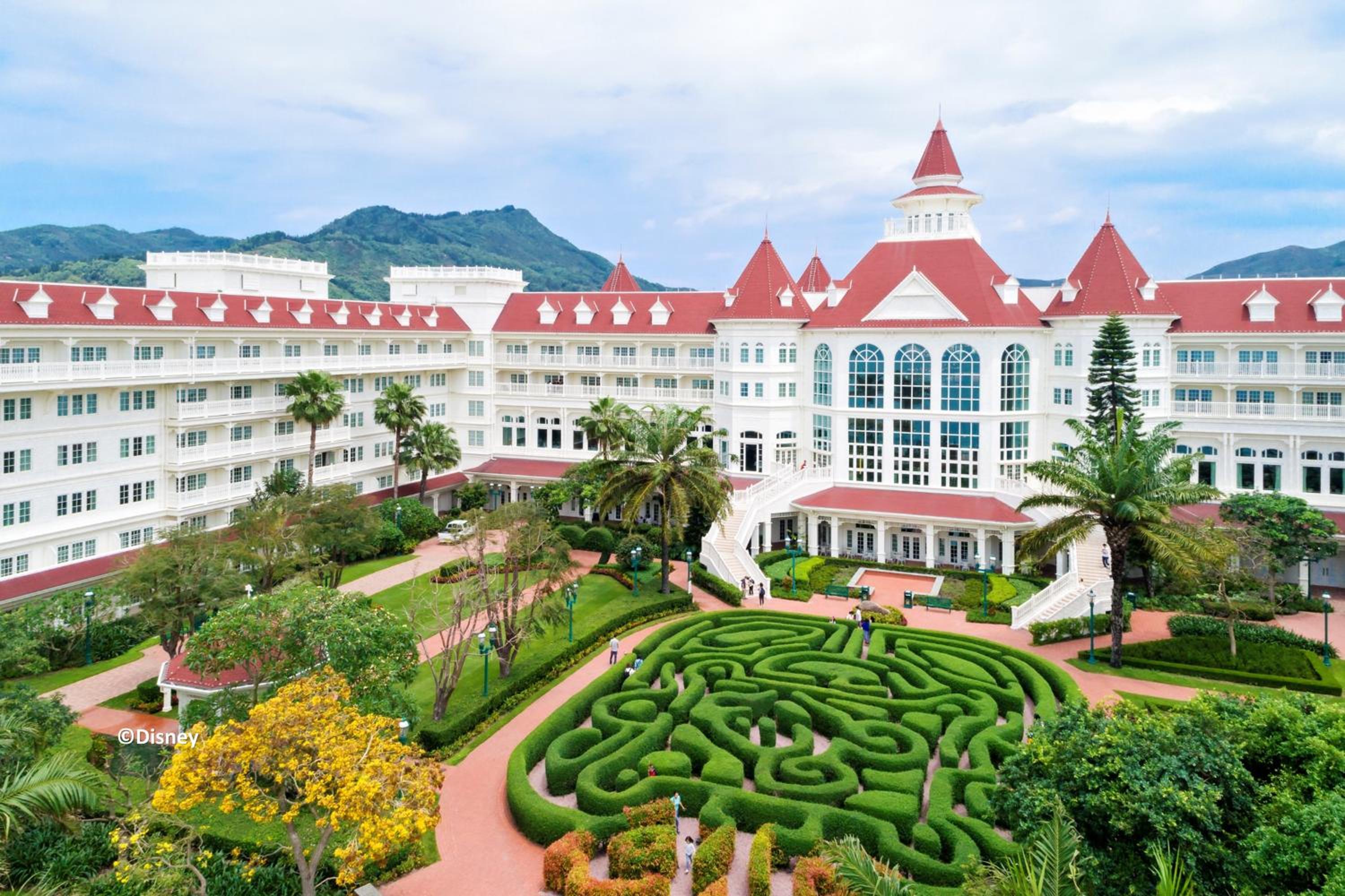 Hong Kong Disneyland Hotel 2