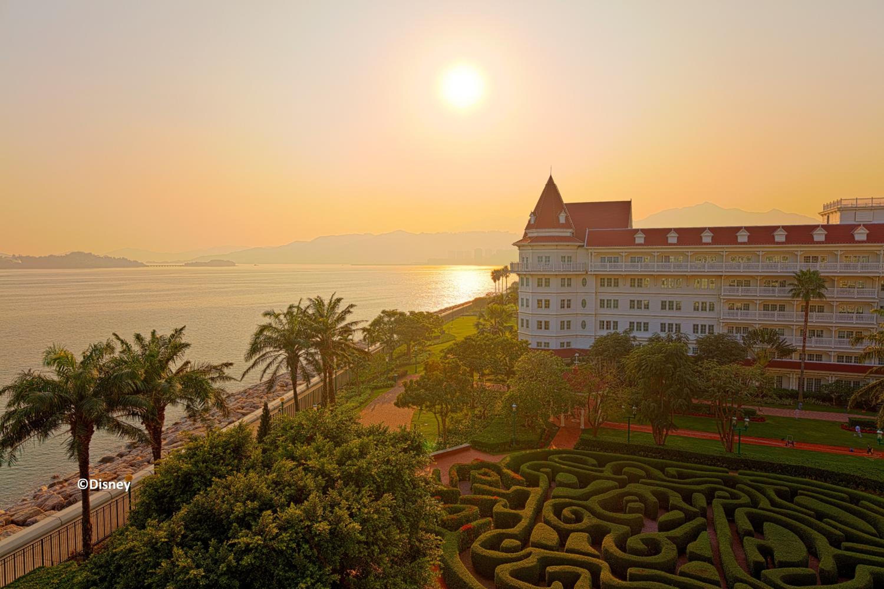 Hong Kong Disneyland Hotel