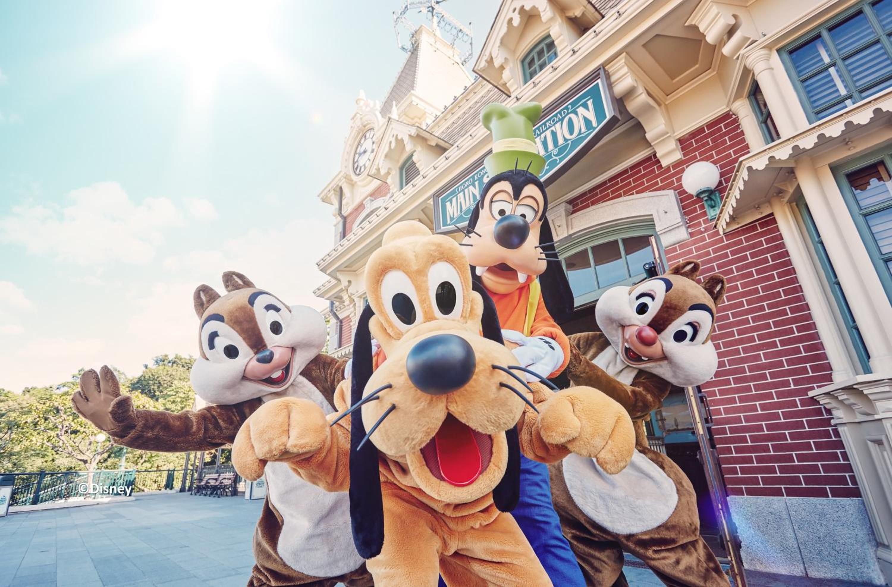 Hong Kong Disneyland Hotel