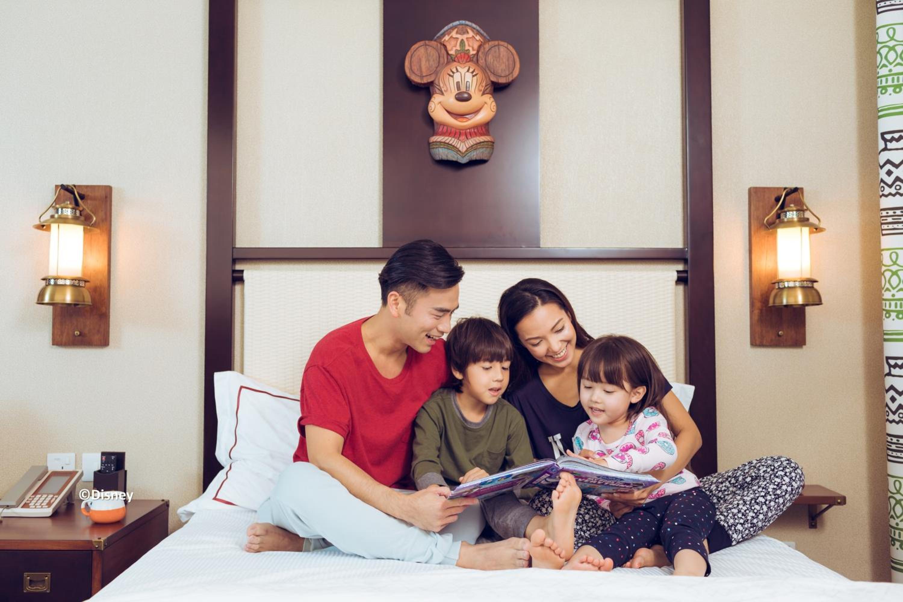 Disney Explorers Lodge