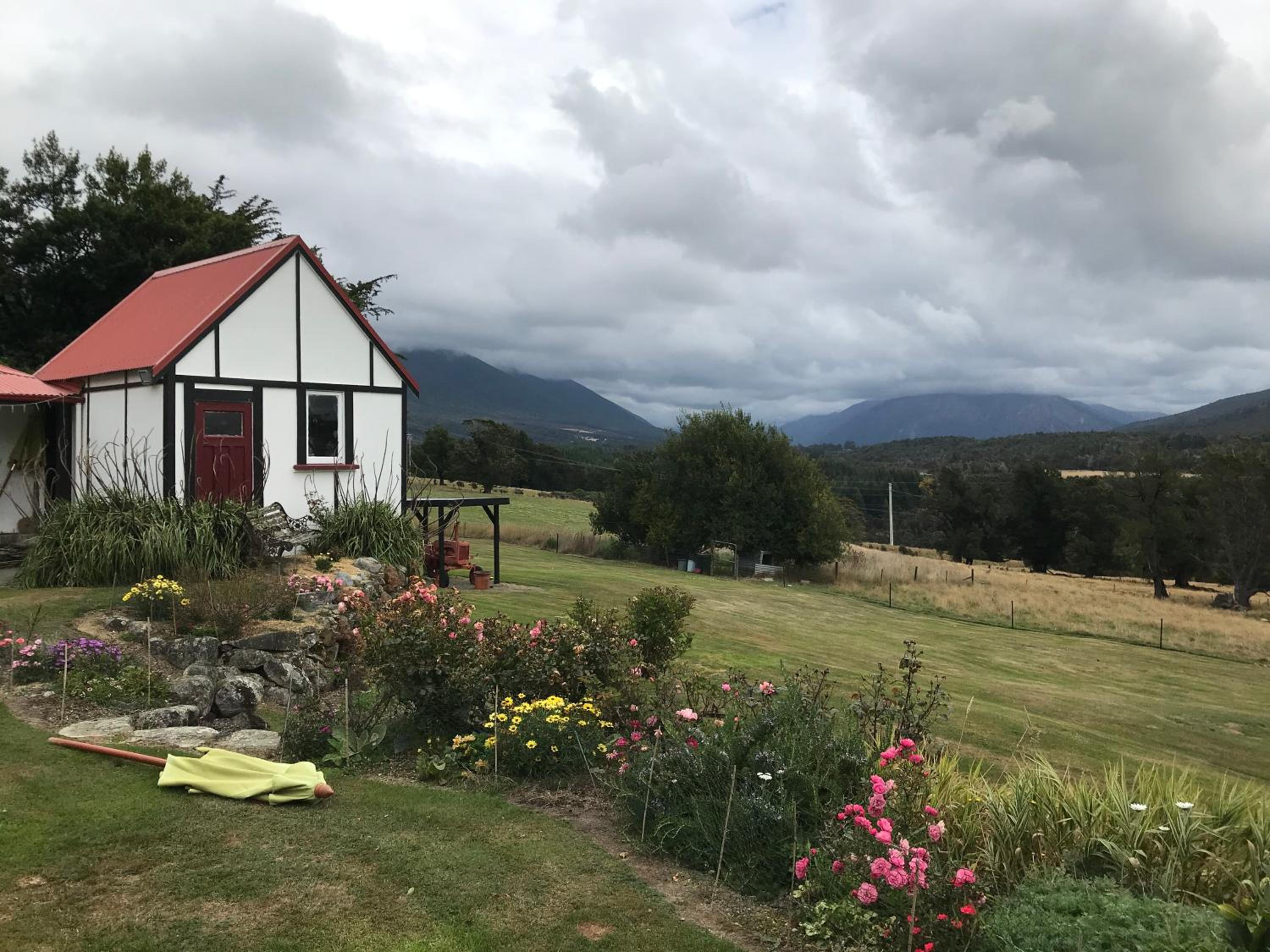Tophouse Mountainview Cottages