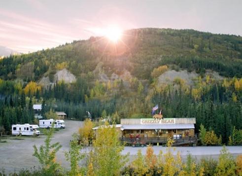 Denali Grizzly Bear Resort