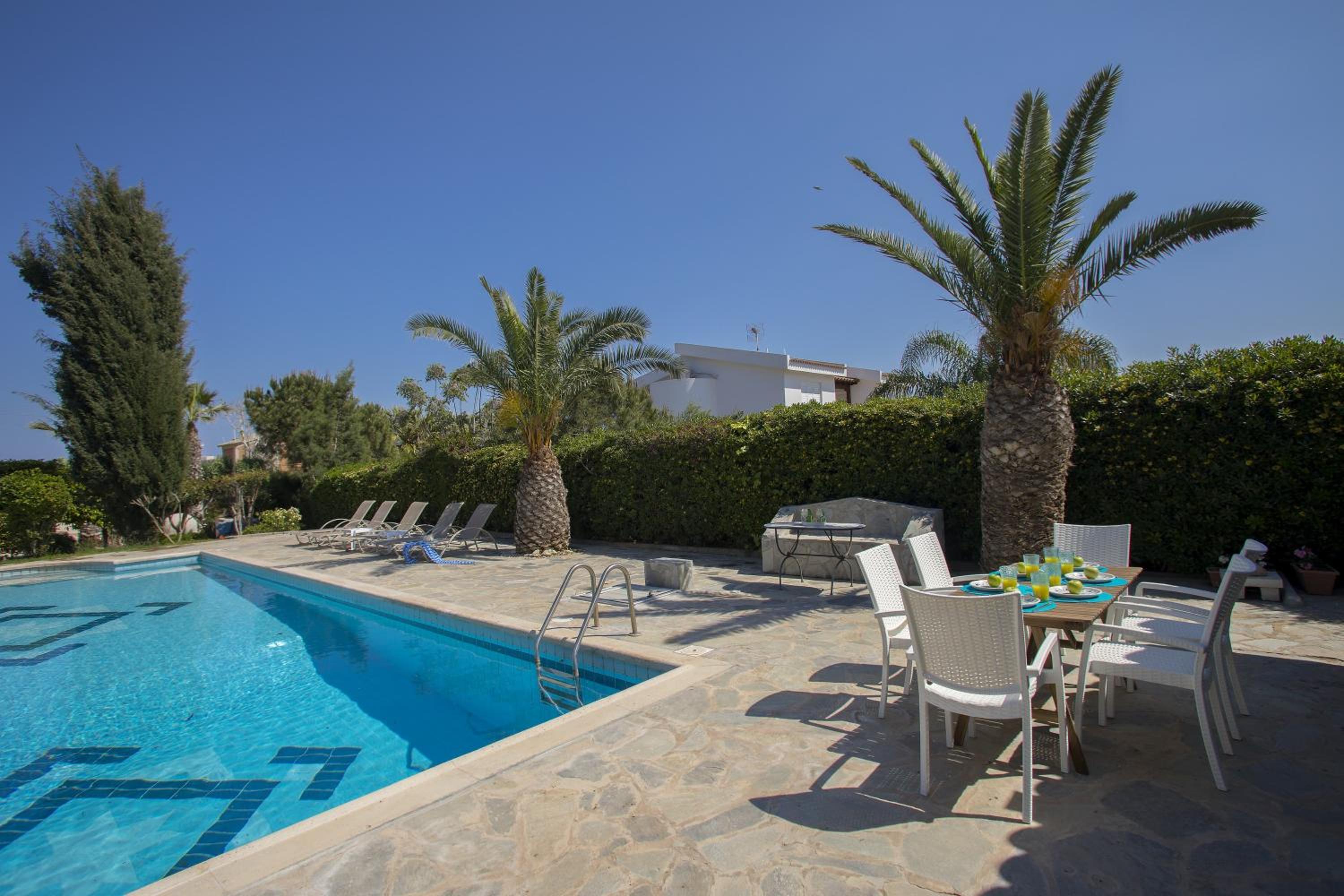 Villa in Ayia Napa with a pool!