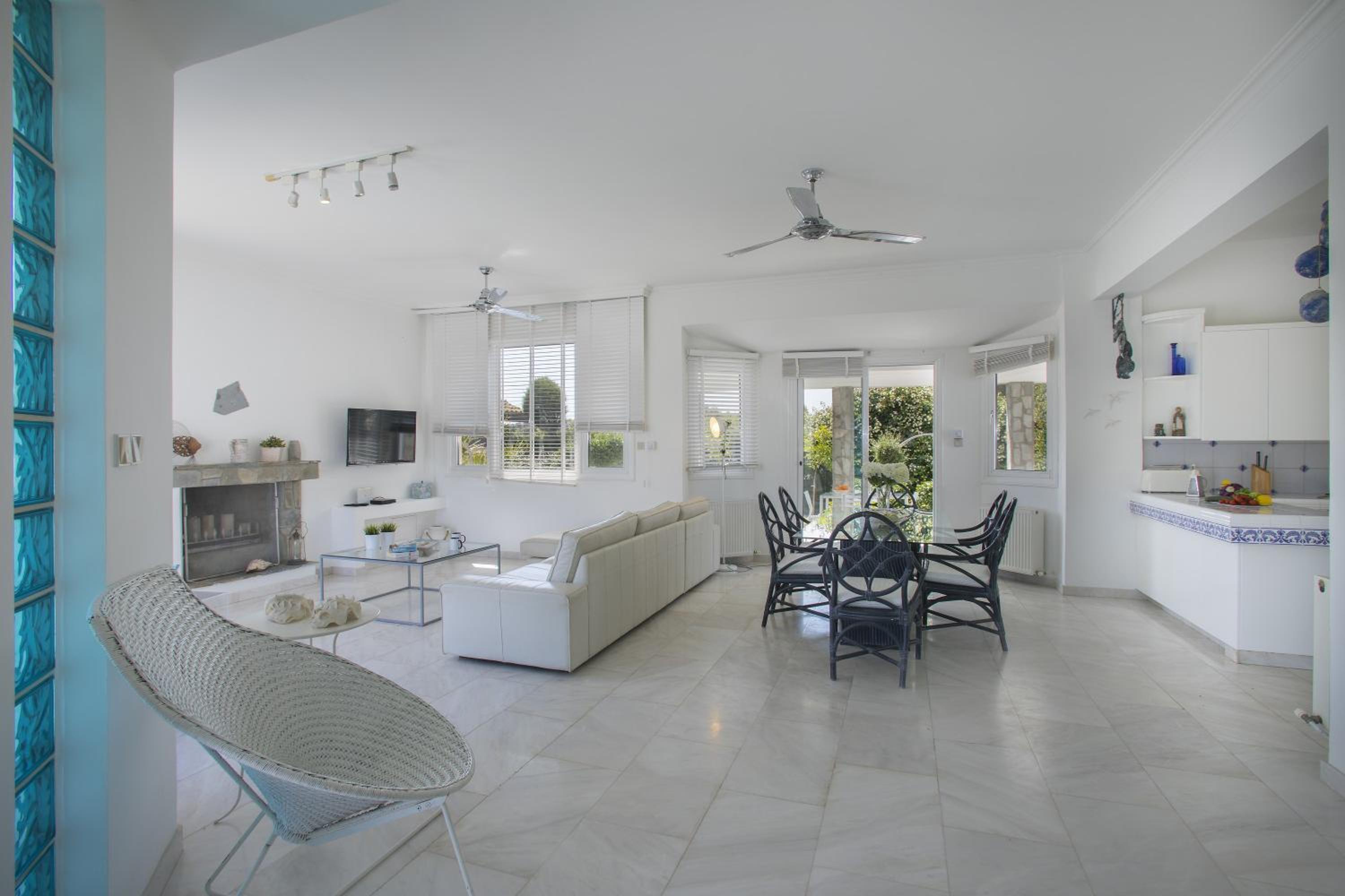 Villa in Ayia Napa with a pool!