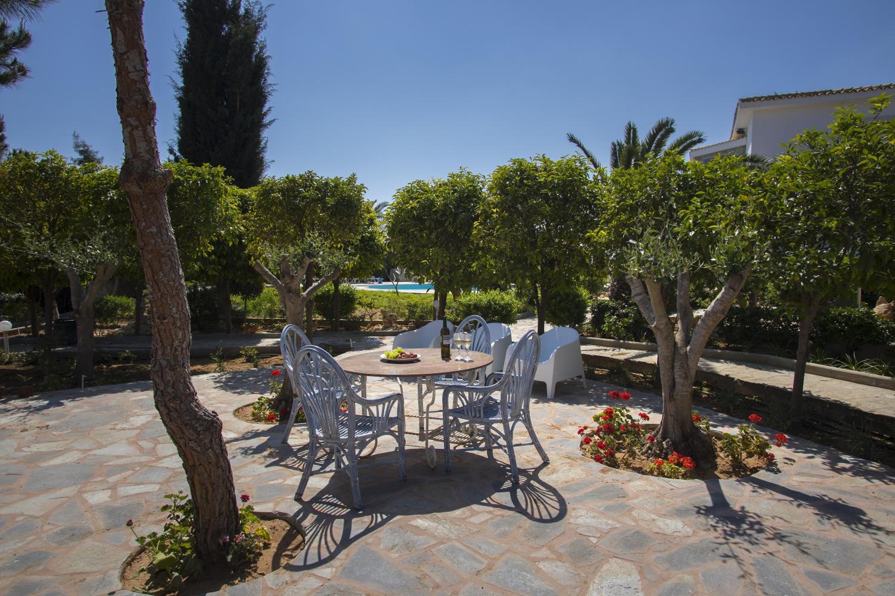 Villa in Ayia Napa with a pool!