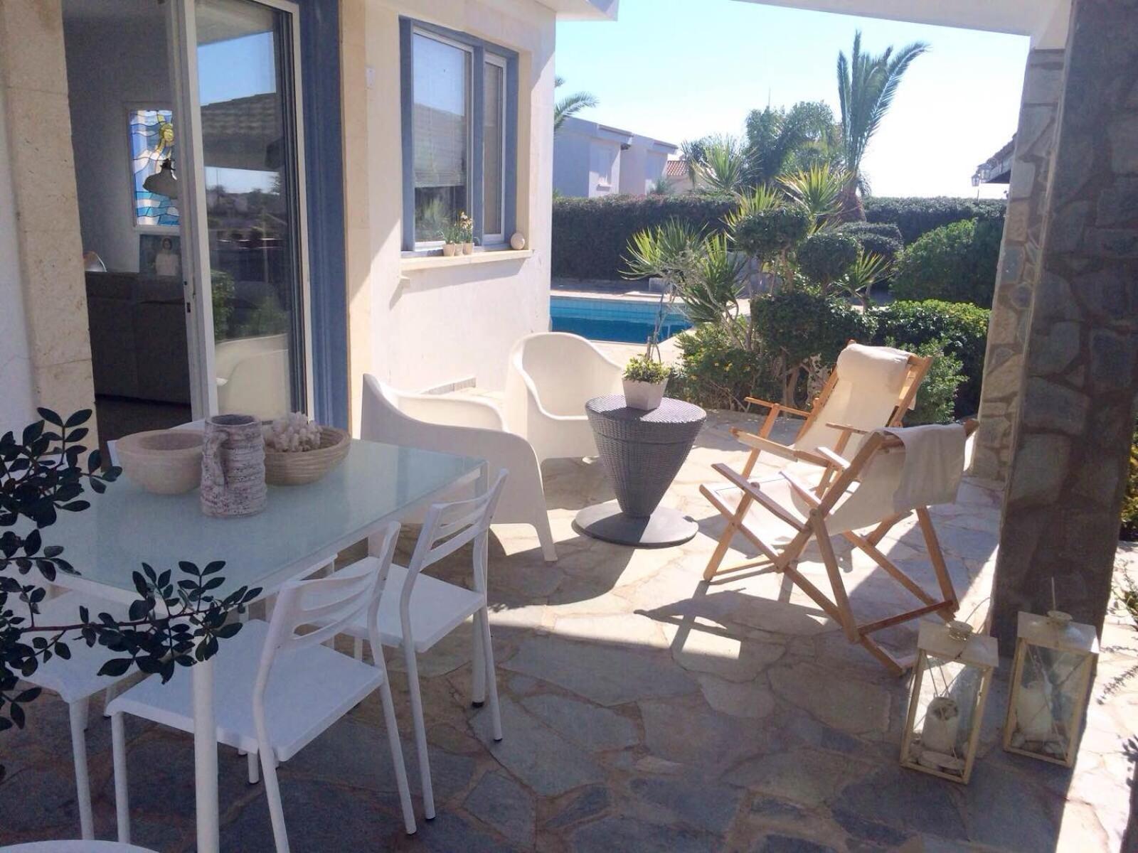 Villa in Ayia Napa with a pool!