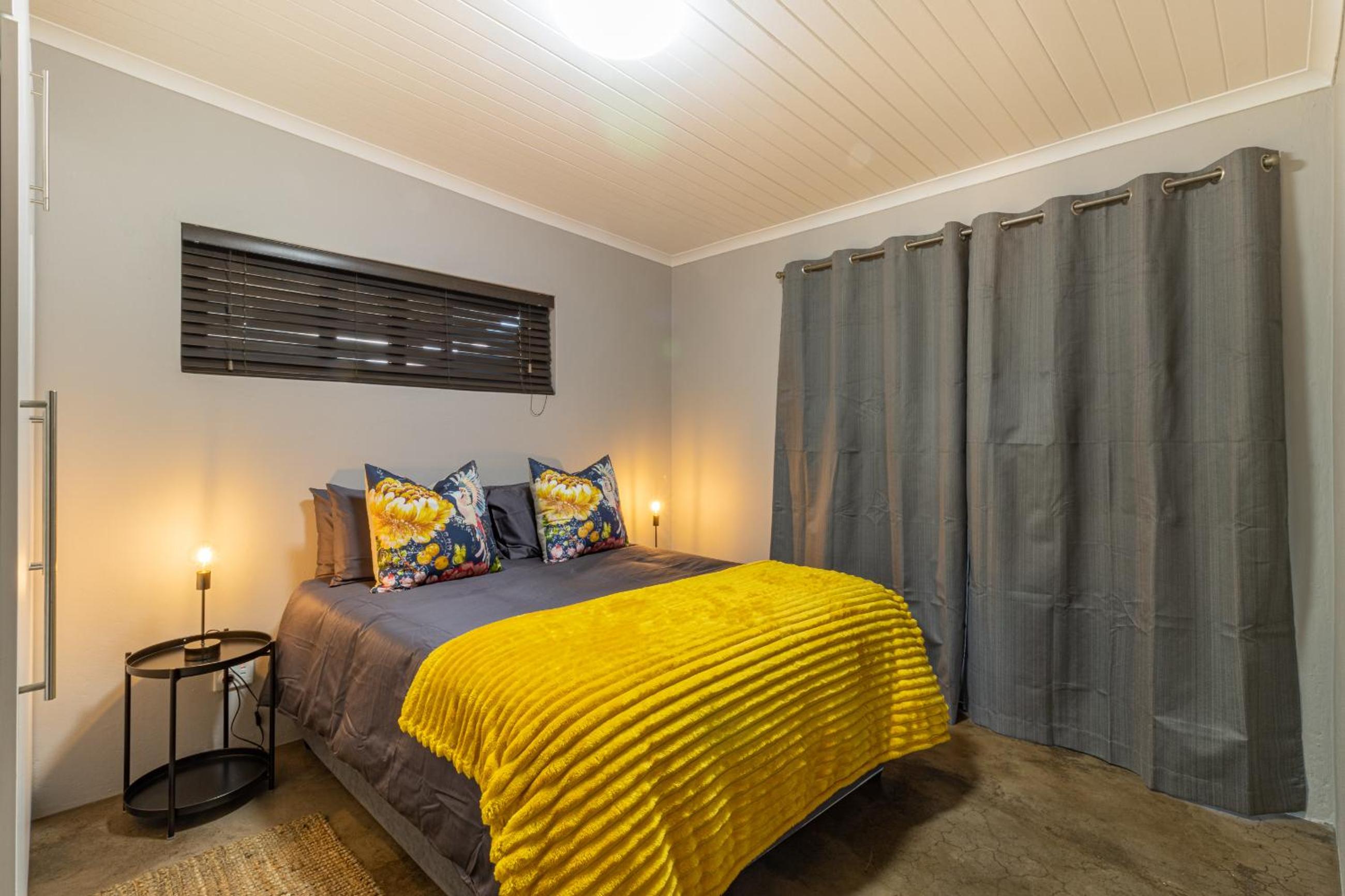 Steenbok farm cottages -Mongoose cottage view 5