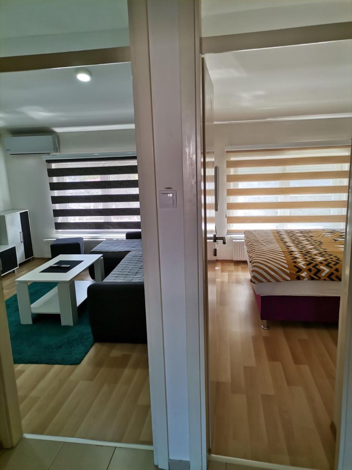 Centar Apartman ENMI 111