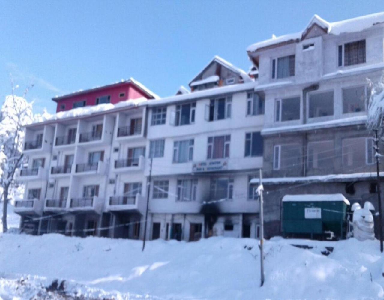 StayApart - Hotel Patnitop view 3