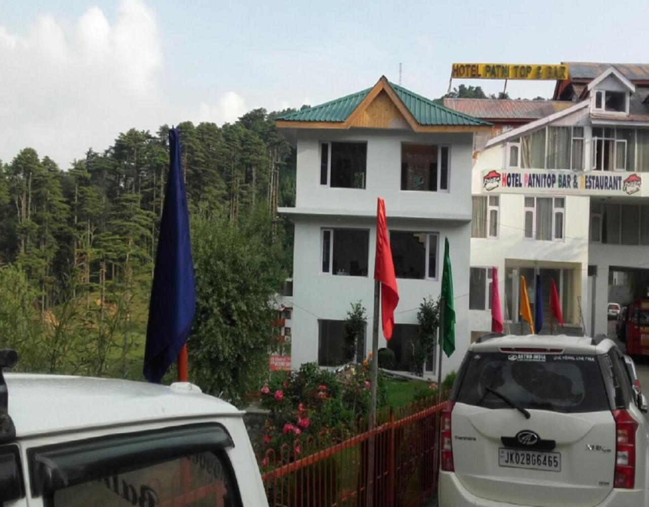 StayApart - Hotel Patnitop view 4