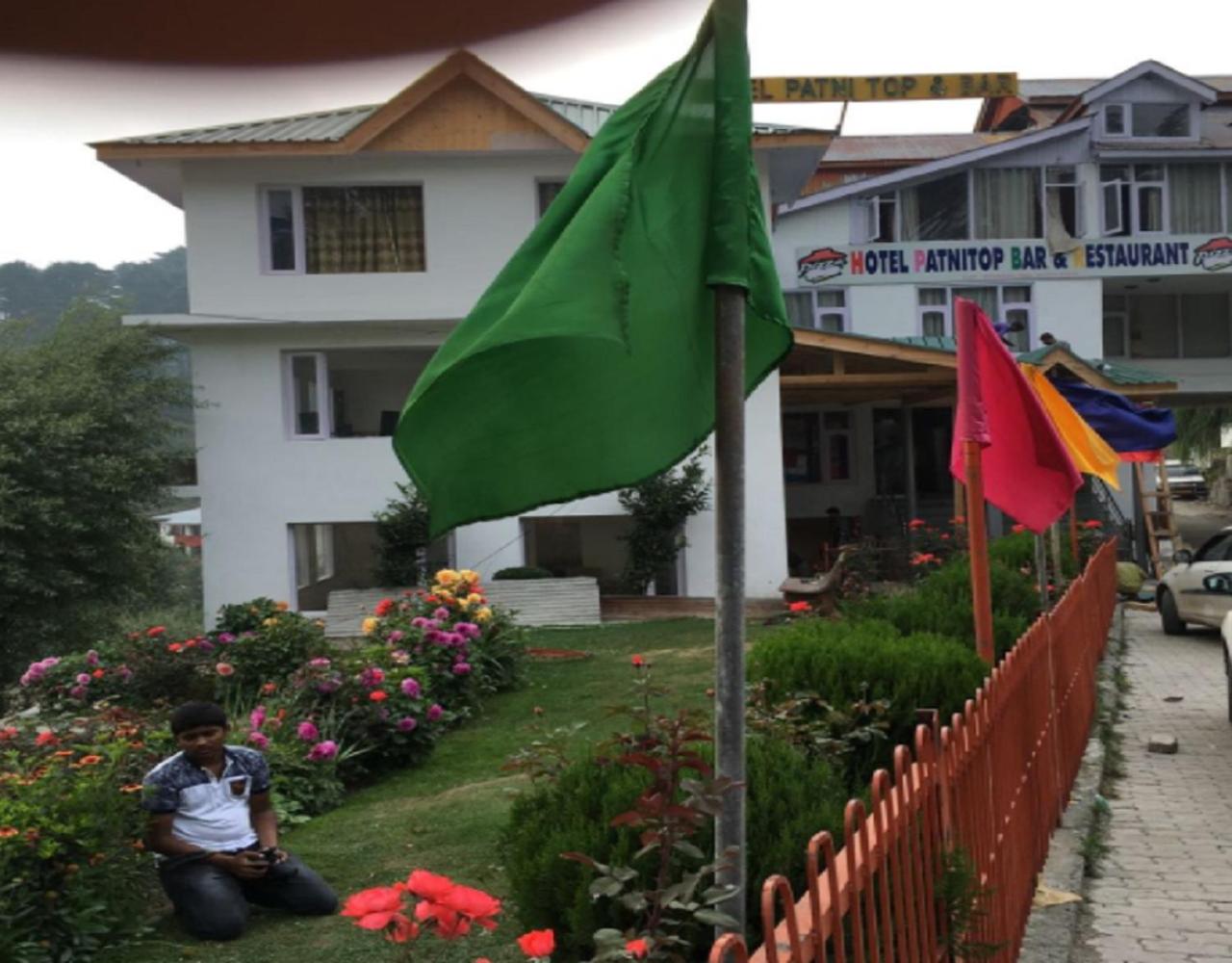 StayApart - Hotel Patnitop view 5