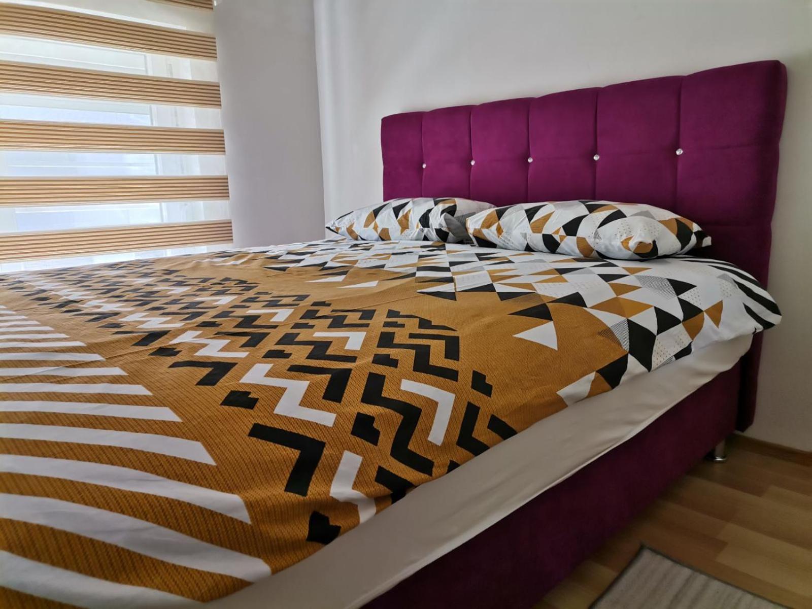 Centar Apartman ENMI 111