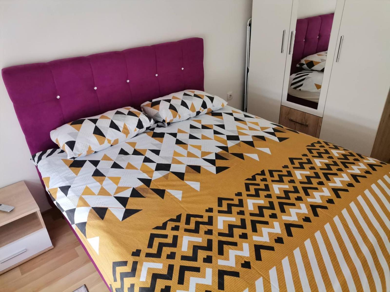 Centar Apartman ENMI 111