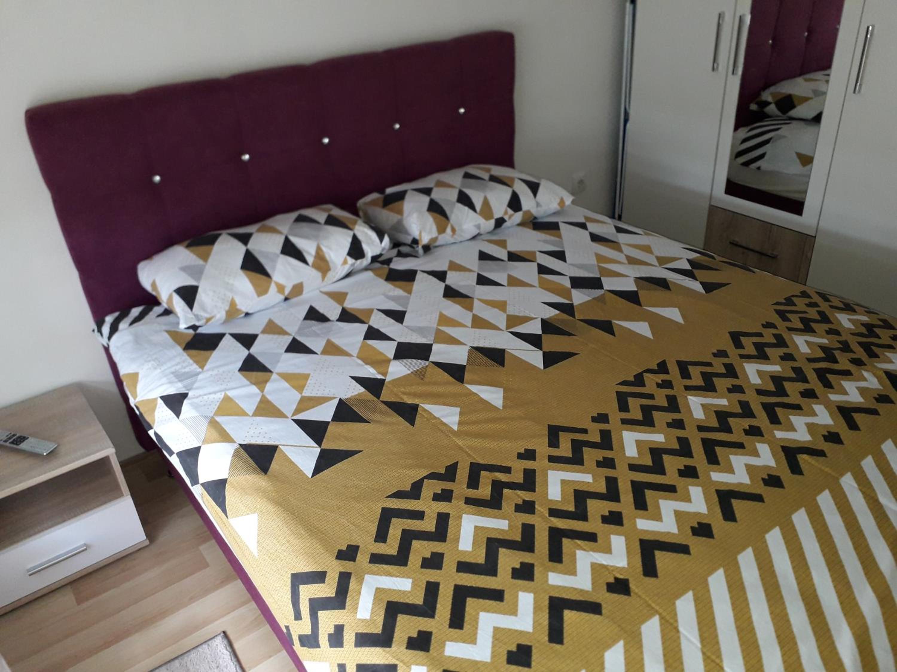Centar Apartman ENMI 111