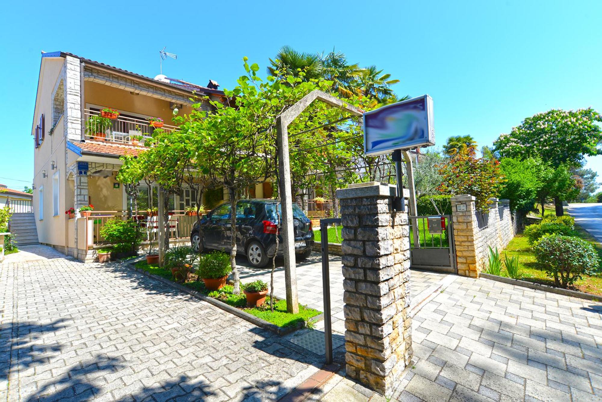 Apartments Marko 1377 view 4