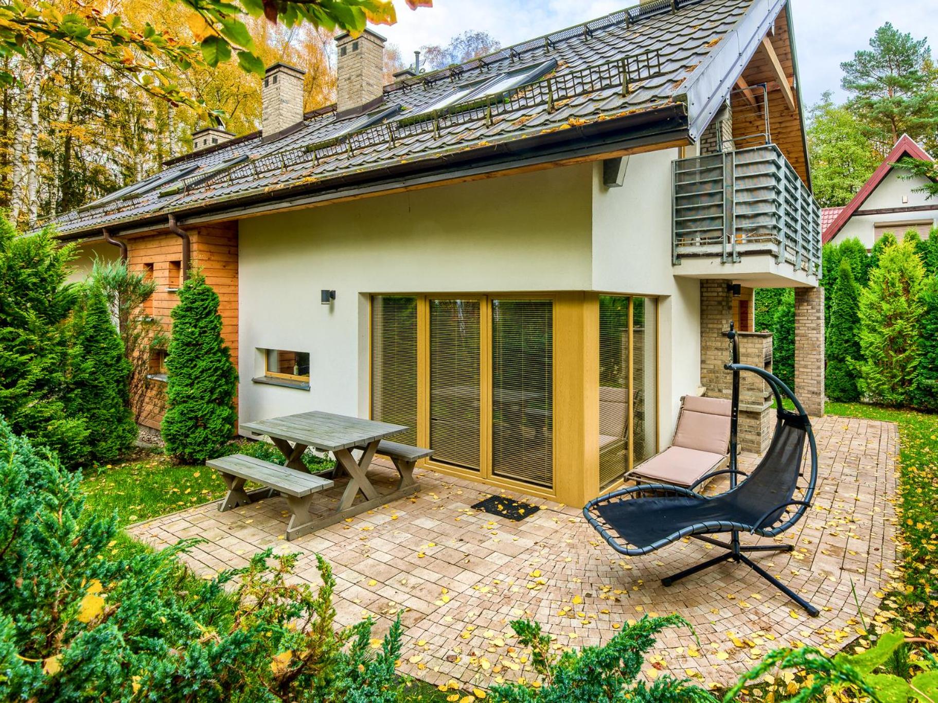 Mazursko - komfortowe apartamenty nad jeziorem, sauna, kominki na parterze view 3