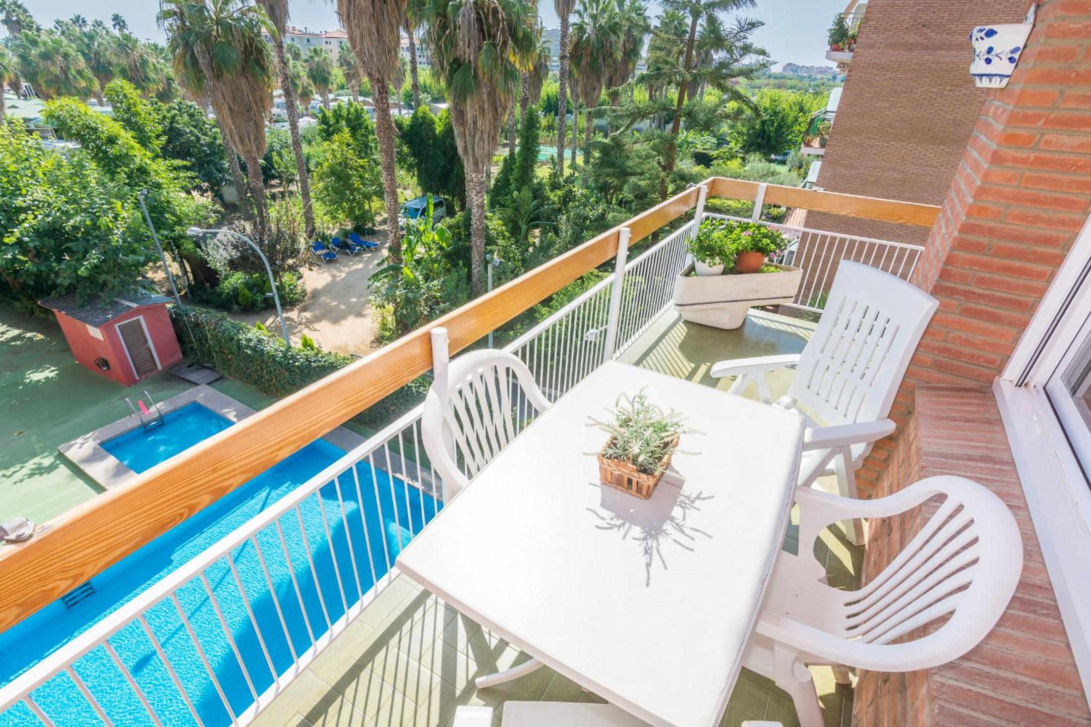 Pineda De Mar Vacations - HomeHolidaysRentals Amaral - Property Image 8