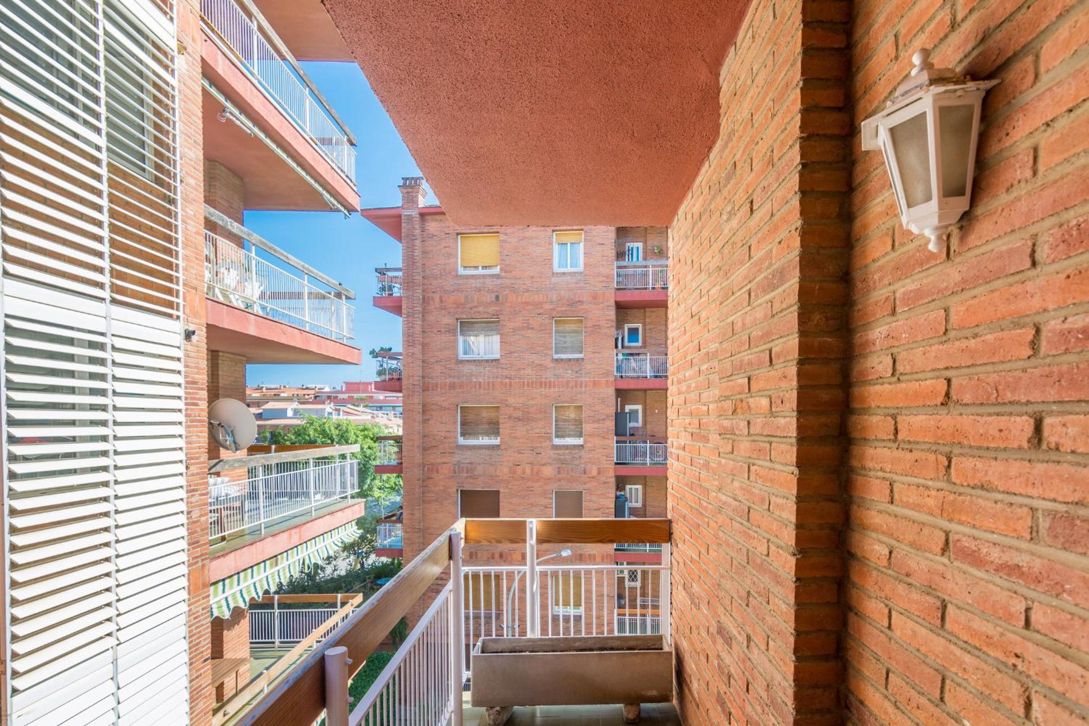 Pineda De Mar Vacations - HomeHolidaysRentals Amaral - Property Image 9
