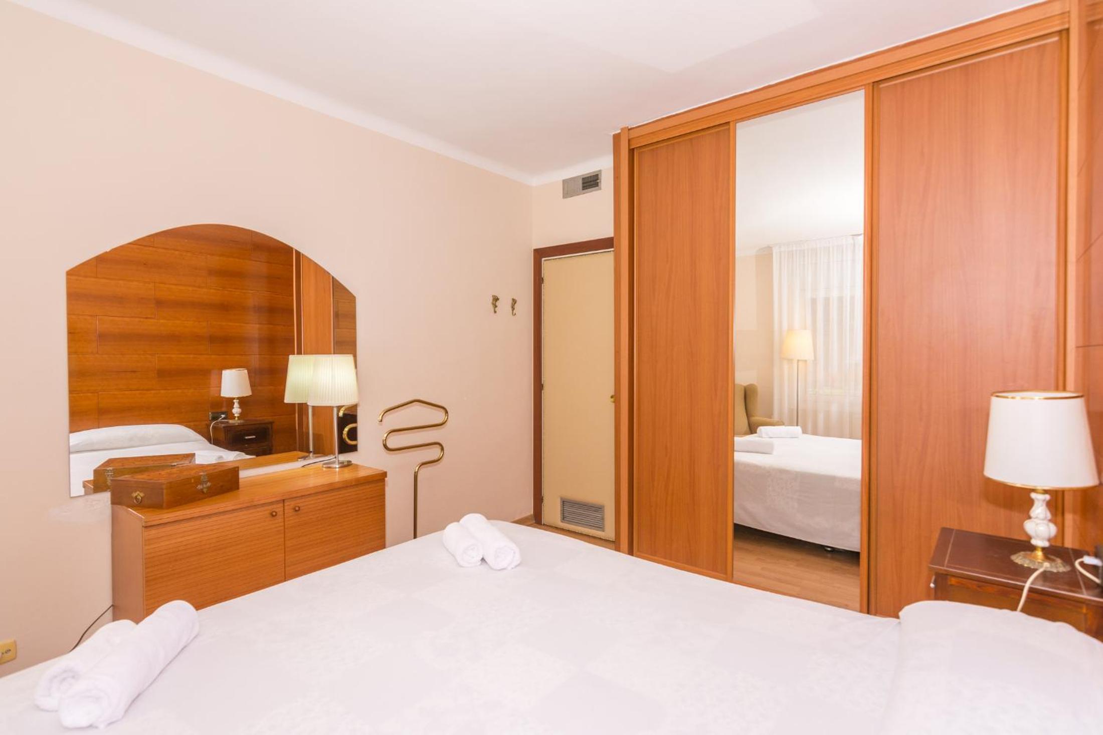 Pineda De Mar Vacations - HomeHolidaysRentals Amaral - Property Image 46