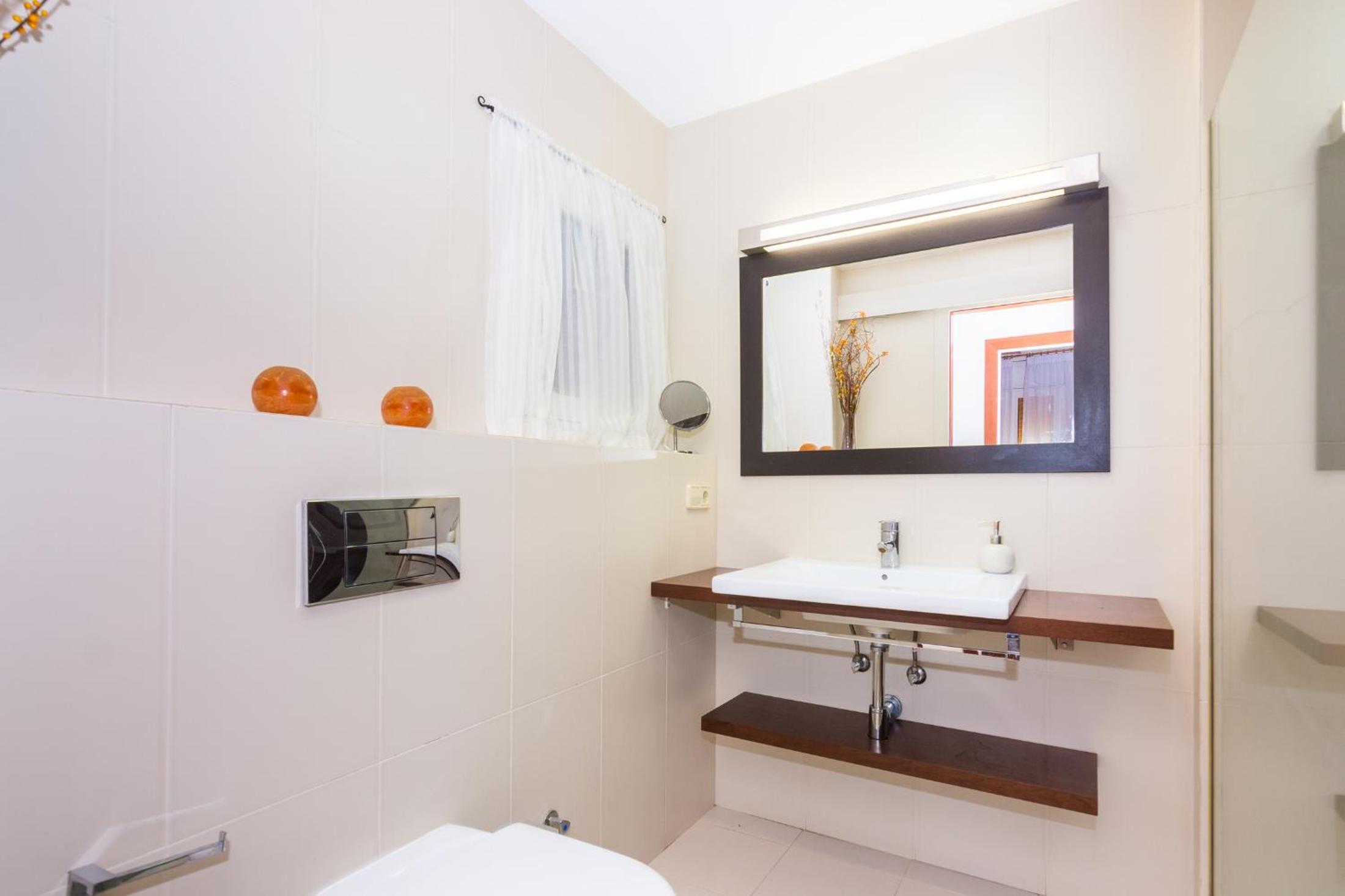 Pineda De Mar Vacations - HomeHolidaysRentals Amaral - Property Image 14